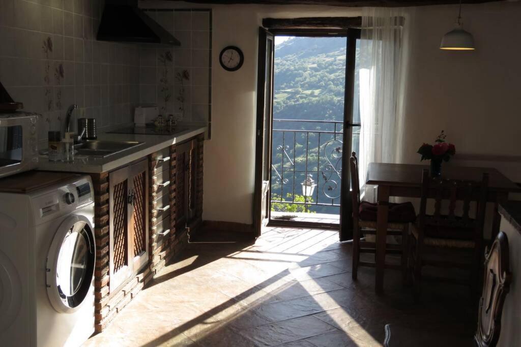 Casa La Solea. Vistas Al Pueblo Y La Sierra Villa Bubion Exterior photo